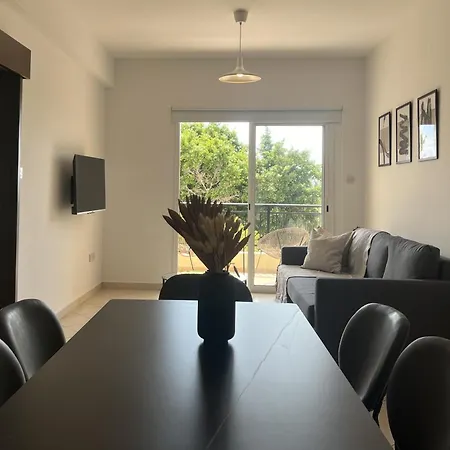 Apartment Phaedrus Living Nexus *